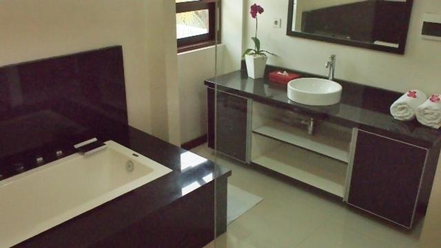 Pasific Beach Cottages Mangsit Zimmer foto